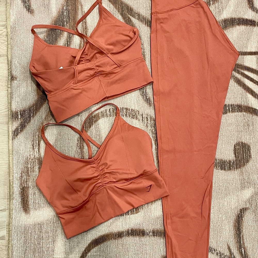 Gymshark Elevate Set - Longline Bras, Leggings